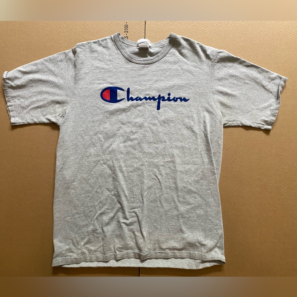 Champion Tee shirt